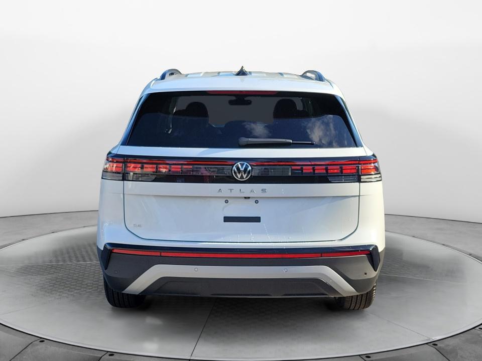 2027 Volkswagen Atlas SE
