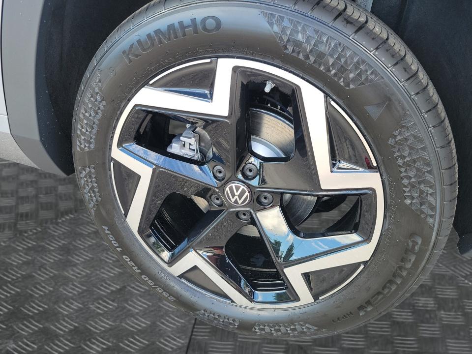 2027 Volkswagen Atlas SEL R-Line
