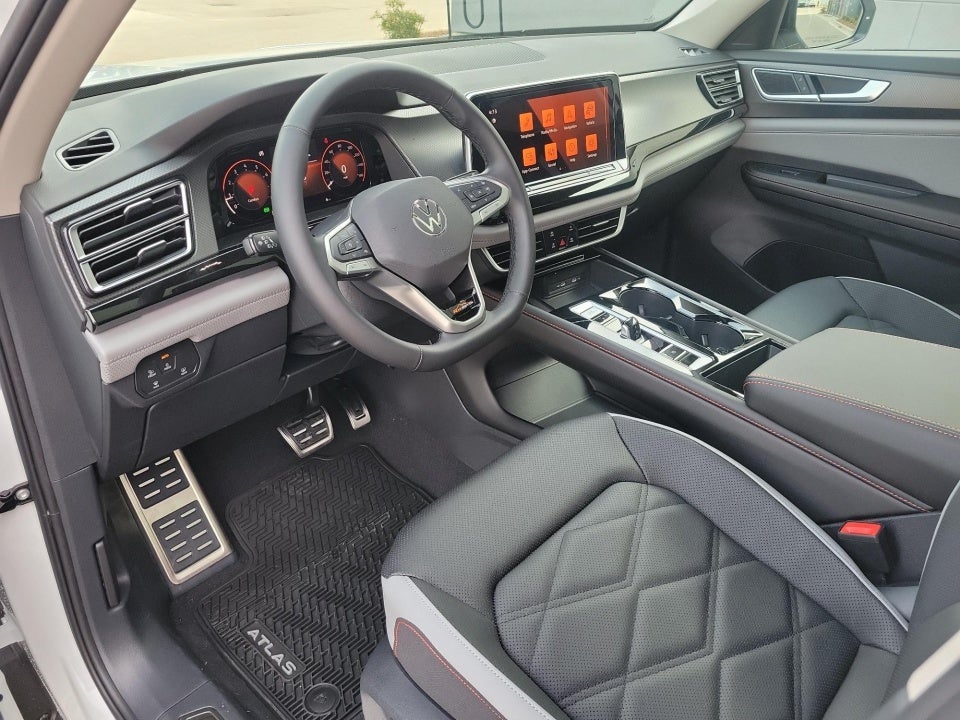2026 Volkswagen Atlas Peak Edition
