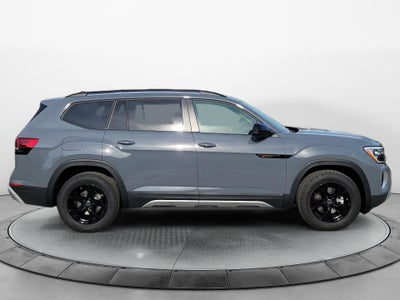 2026 Volkswagen Atlas Peak Edition