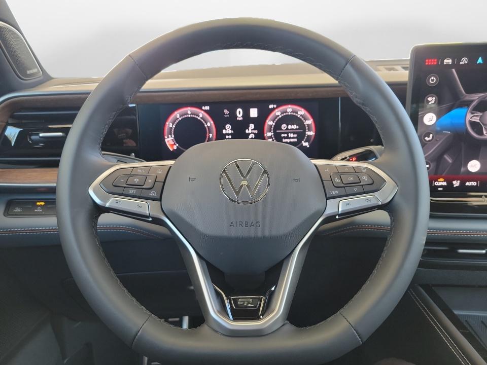 2027 Volkswagen Atlas SEL Premium R-Line