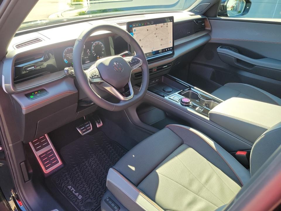2027 Volkswagen Atlas SEL Premium R-Line