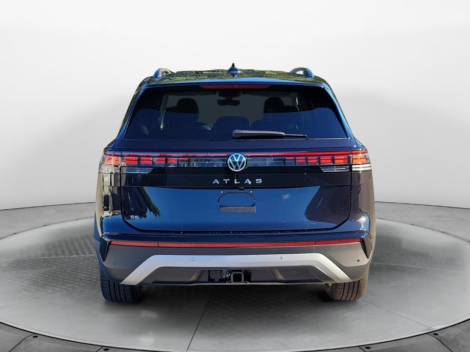 2027 Volkswagen Atlas SE w/Technology