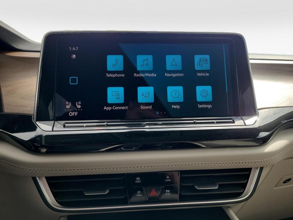 2026 Volkswagen Atlas SE with Technology