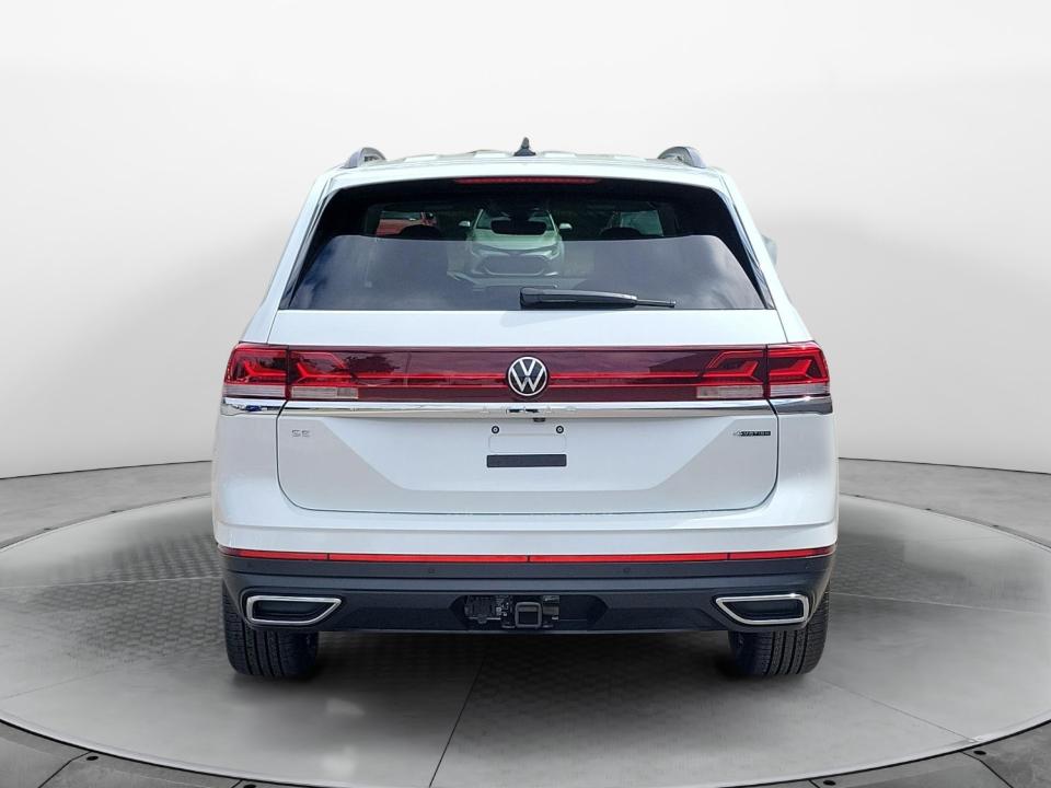2026 Volkswagen Atlas SE with Technology