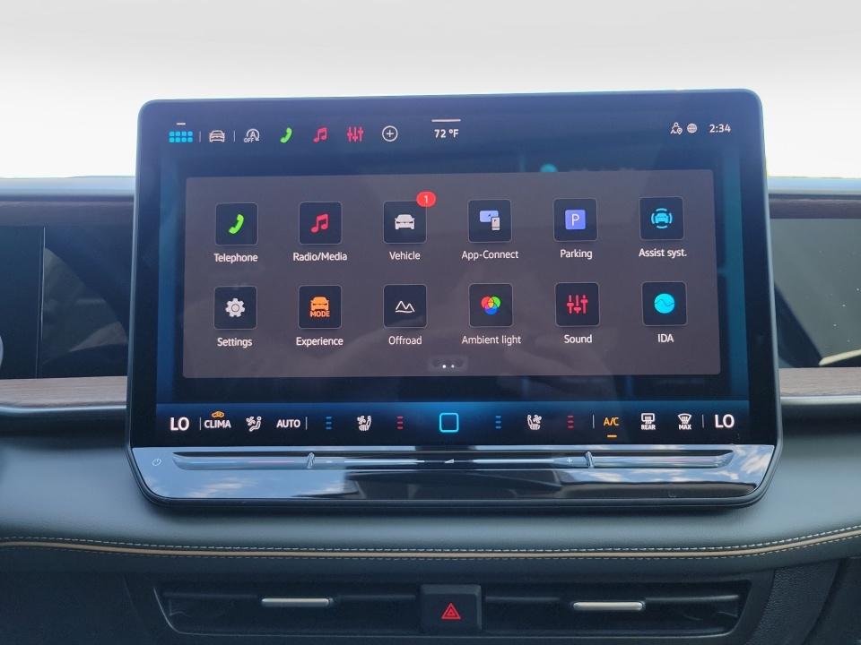 2027 Volkswagen Atlas SE w/Technology
