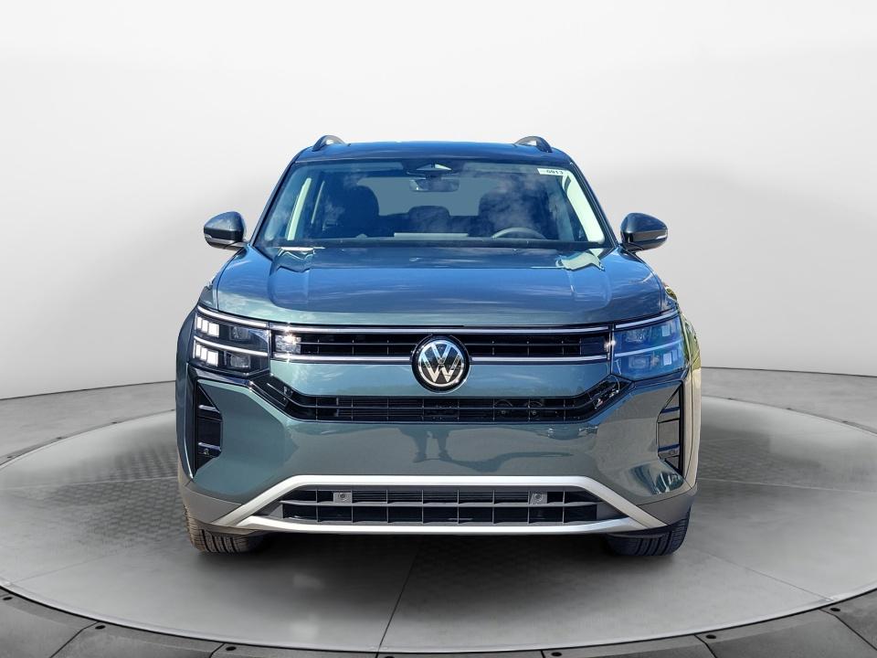 2027 Volkswagen Atlas SE w/Technology