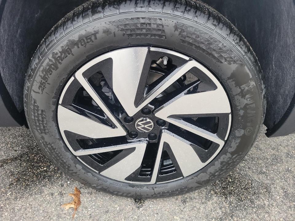 2026 Volkswagen Atlas SE with Technology