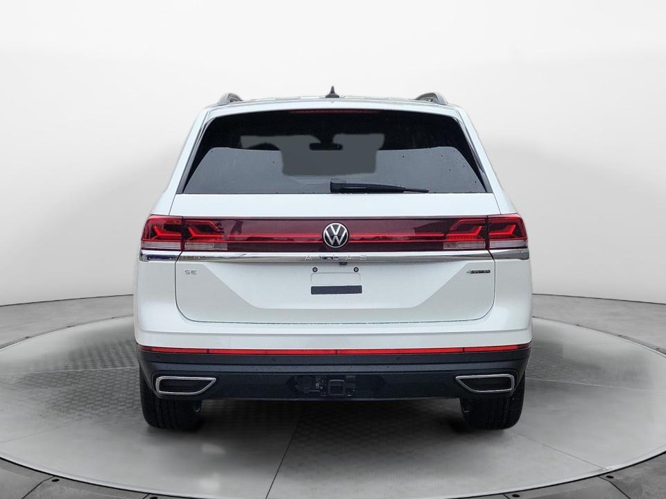 2026 Volkswagen Atlas SE with Technology