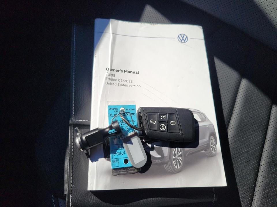 2024 Volkswagen Taos SEL