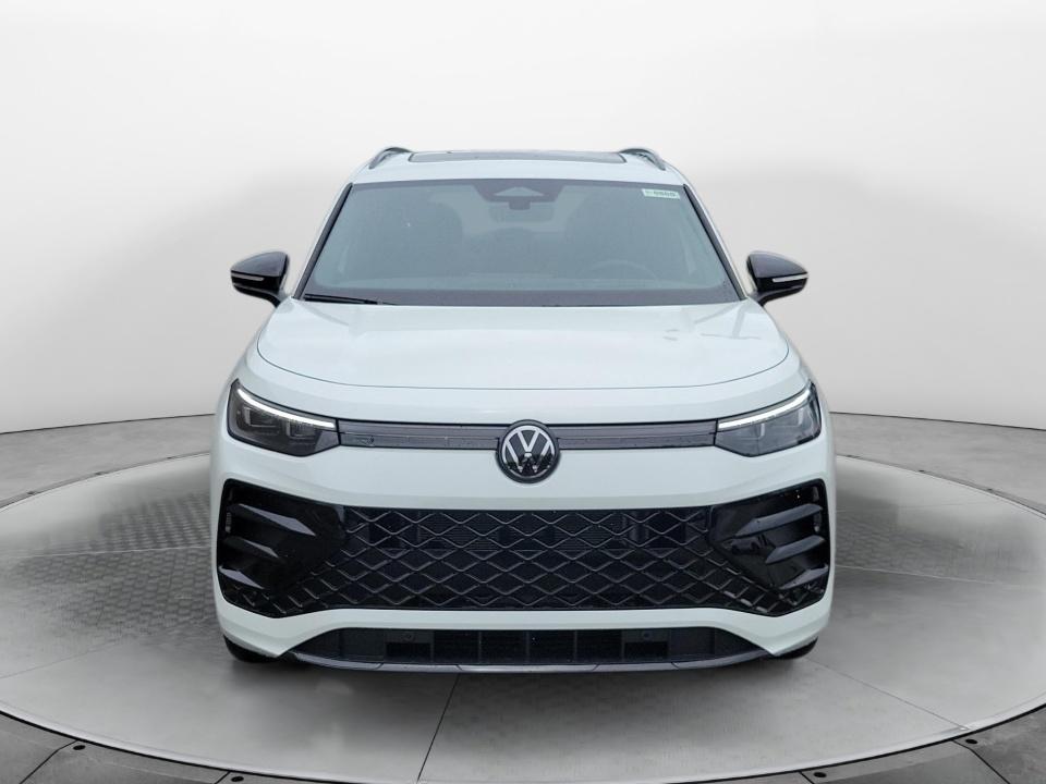 2026 Volkswagen Tiguan SE R-Line Black