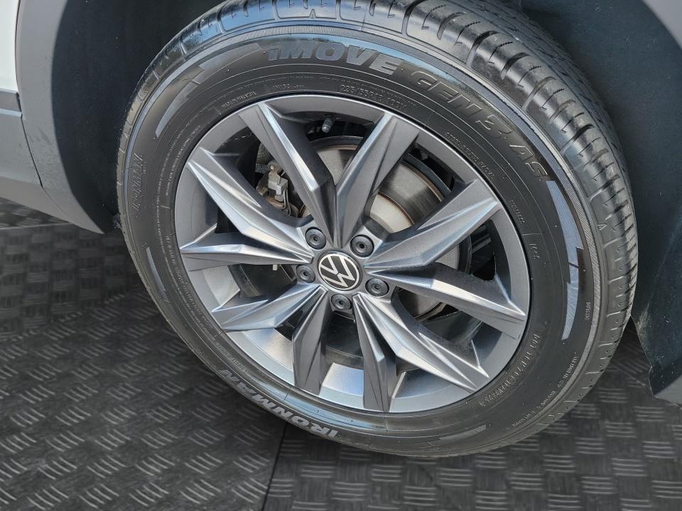 2023 Volkswagen Tiguan SE
