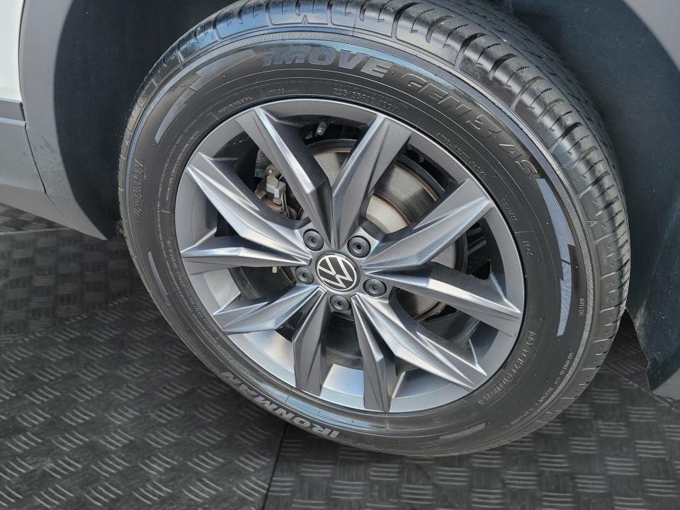 2023 Volkswagen Tiguan SE
