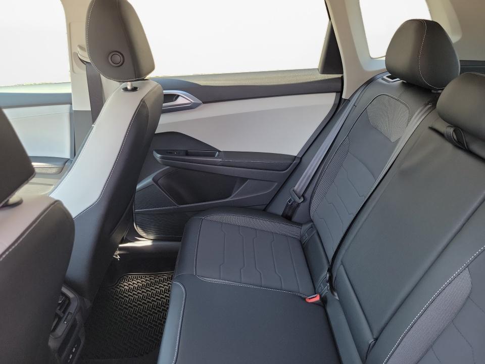2027 Volkswagen Taos SE