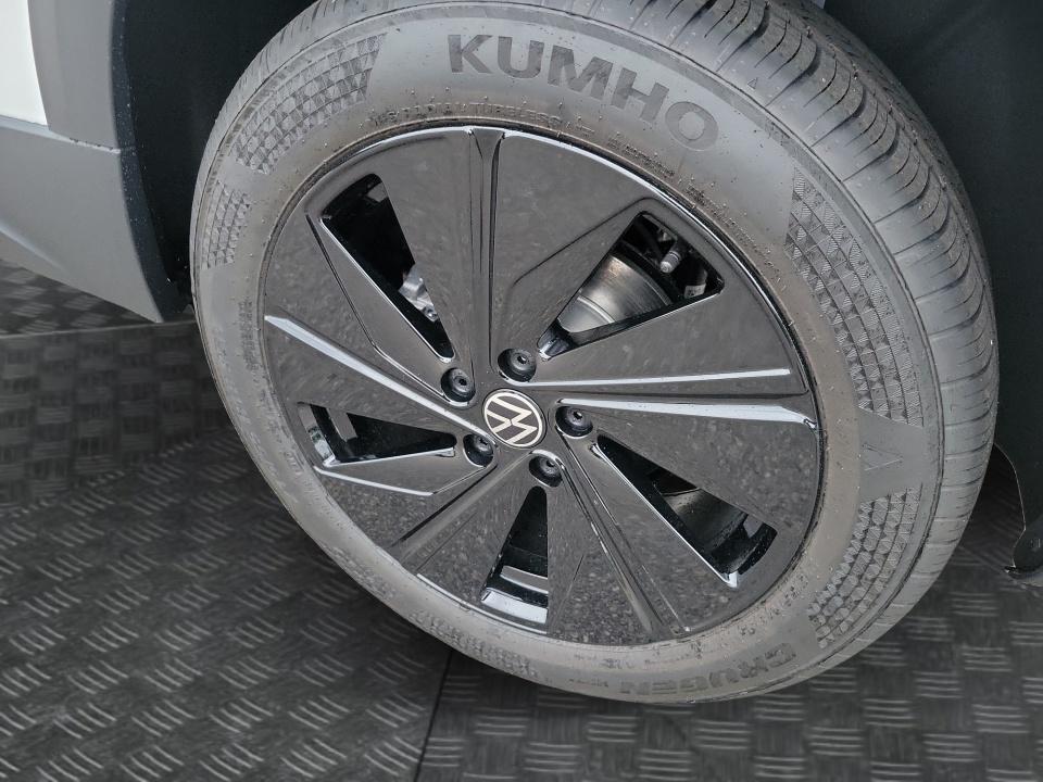 2027 Volkswagen Taos Sport