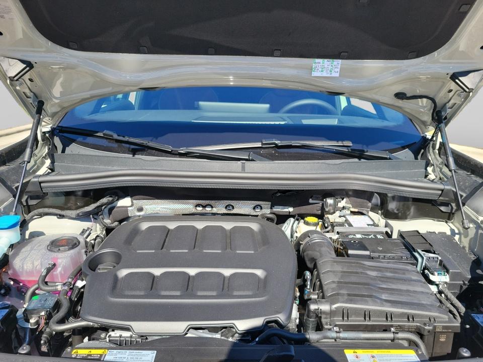 2027 Volkswagen Tiguan SEL R-Line Turbo