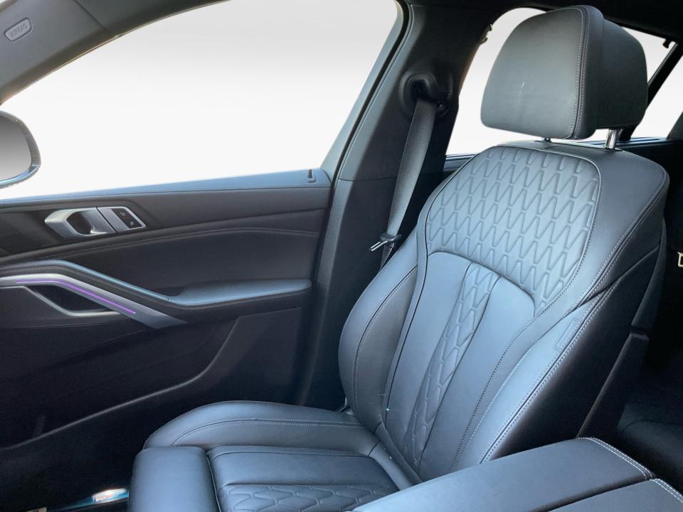 2023 BMW X6 xDrive40i