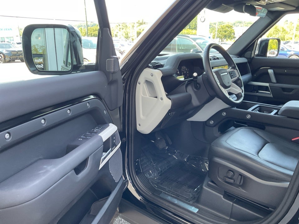 2024 Land Rover Defender X-Dynamic SE
