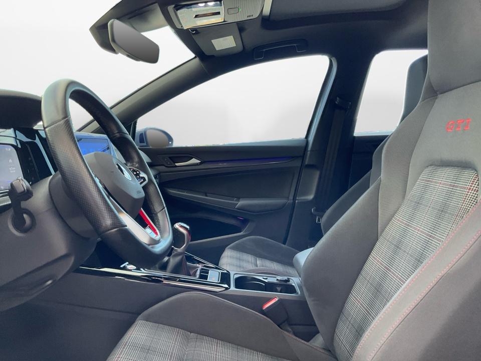 2023 Volkswagen Golf GTI SE