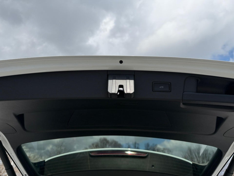 2026 Volkswagen Atlas Peak Edition