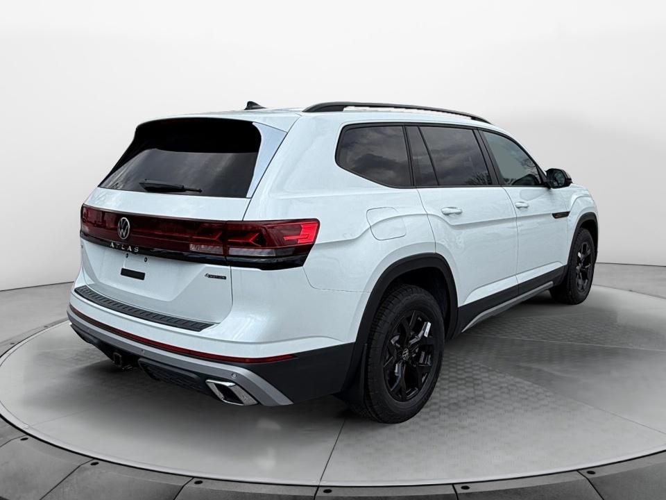 2026 Volkswagen Atlas Peak Edition