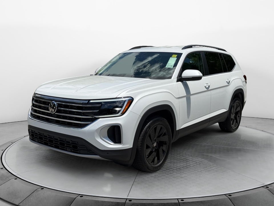 2026 Volkswagen Atlas SE with Technology