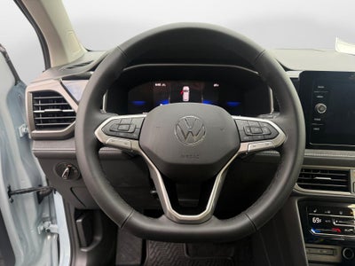 2027 Volkswagen Taos SE Black