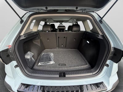 2027 Volkswagen Taos SE Black