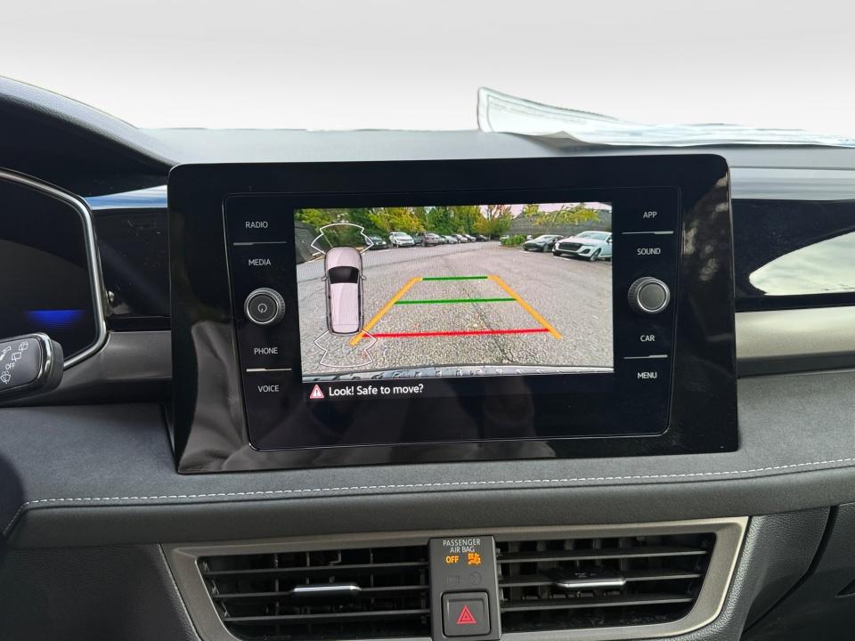 2027 Volkswagen Taos SE Black