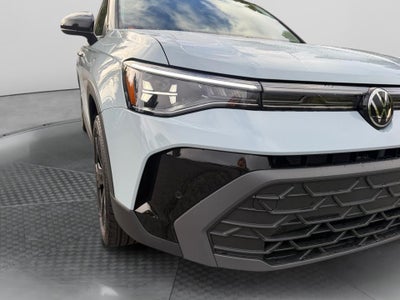 2027 Volkswagen Taos SE Black