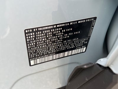 2027 Volkswagen Taos SE Black