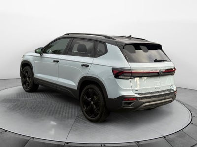2027 Volkswagen Taos SE Black