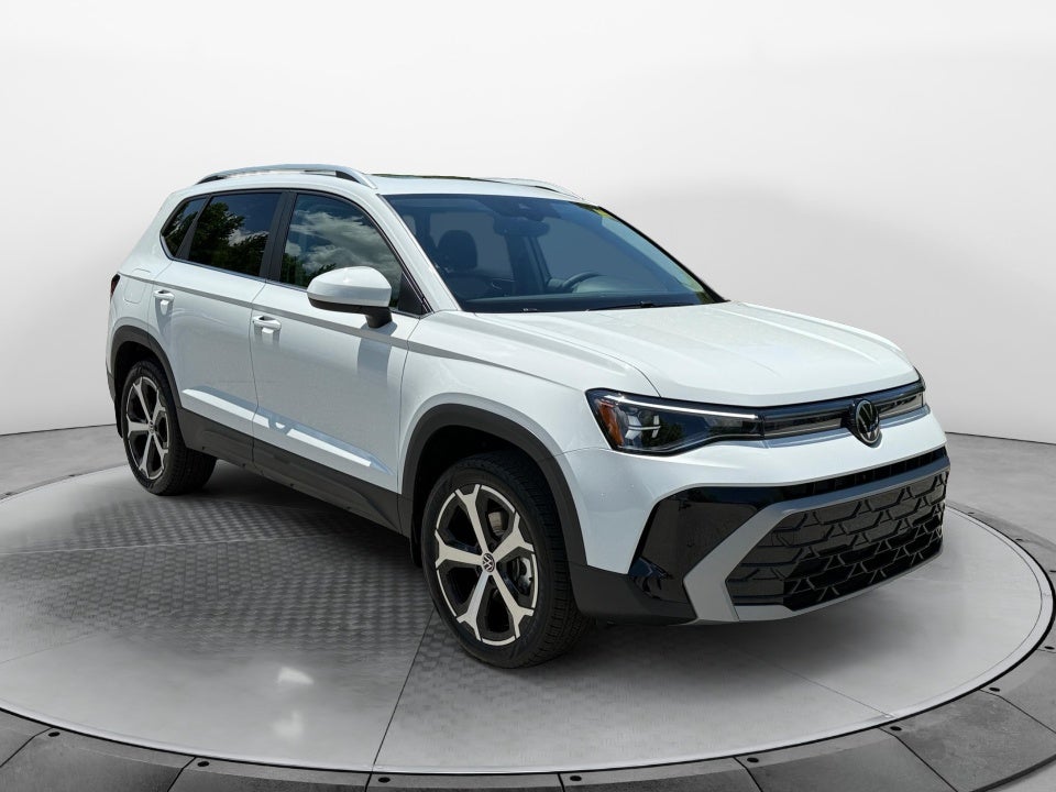 2026 Volkswagen Taos SEL