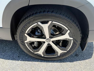 2026 Volkswagen Taos SEL