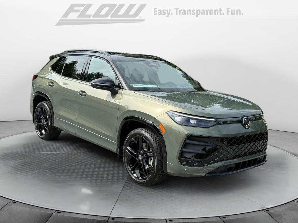 2026 Volkswagen Tiguan SE R-Line Black