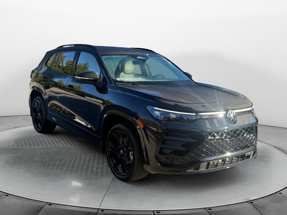 2026 Volkswagen Tiguan SE R-Line Black