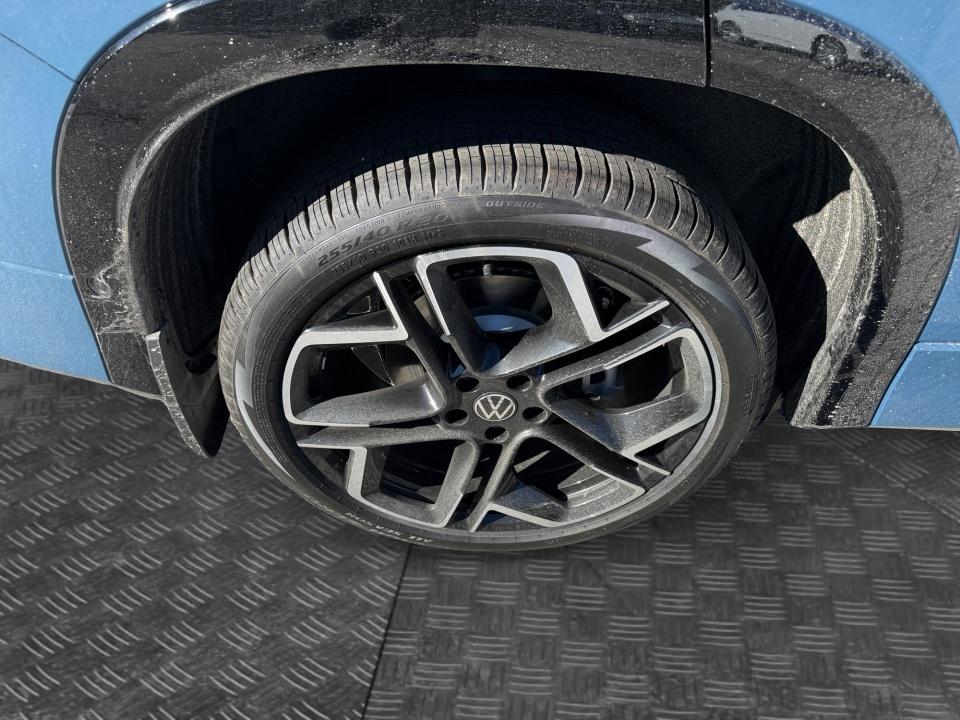 2026 Volkswagen Tiguan SEL R-Line Turbo