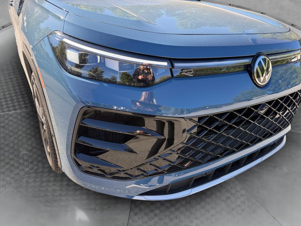 2026 Volkswagen Tiguan SEL R-Line Turbo