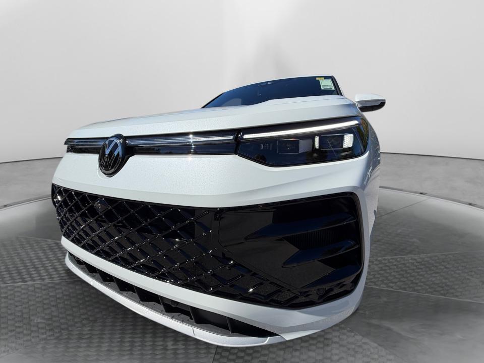 2026 Volkswagen Tiguan SEL R-Line Turbo