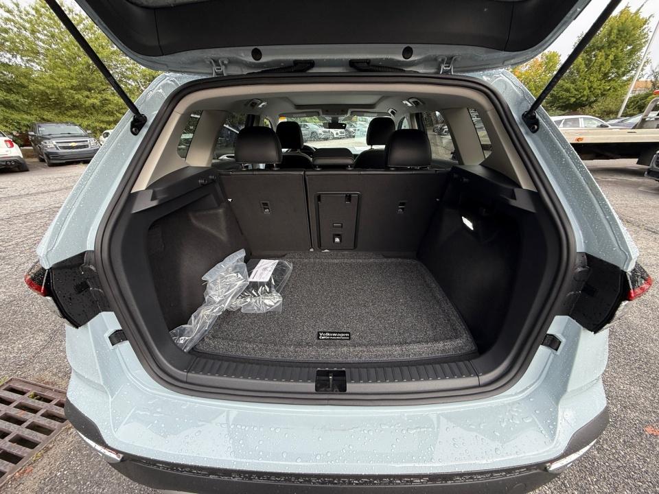 2027 Volkswagen Taos SE