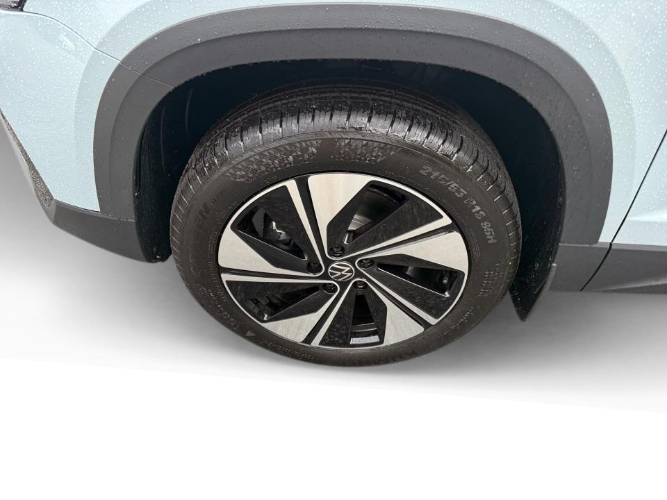 2027 Volkswagen Taos SE