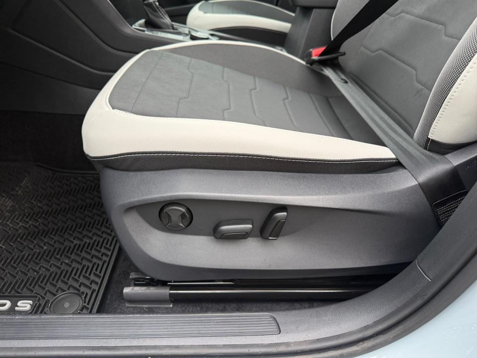 2027 Volkswagen Taos SE