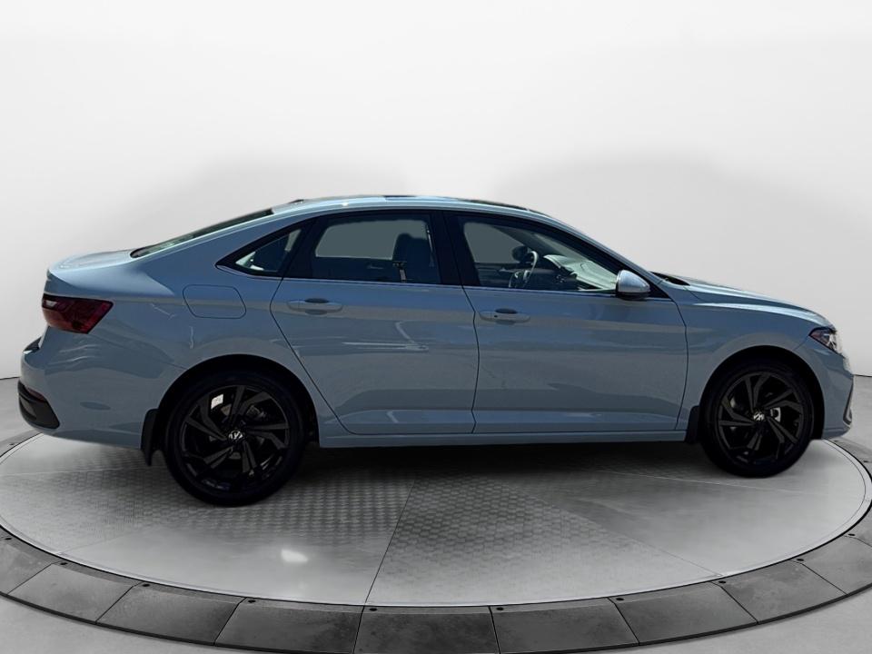 2027 Volkswagen Jetta SE