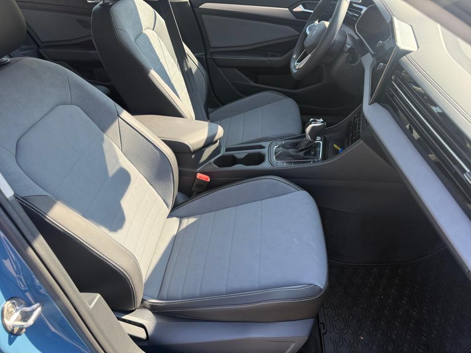 2027 Volkswagen Jetta SE