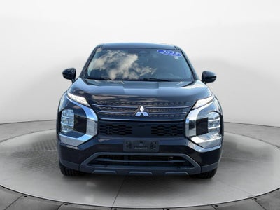 2022 Mitsubishi Outlander ES