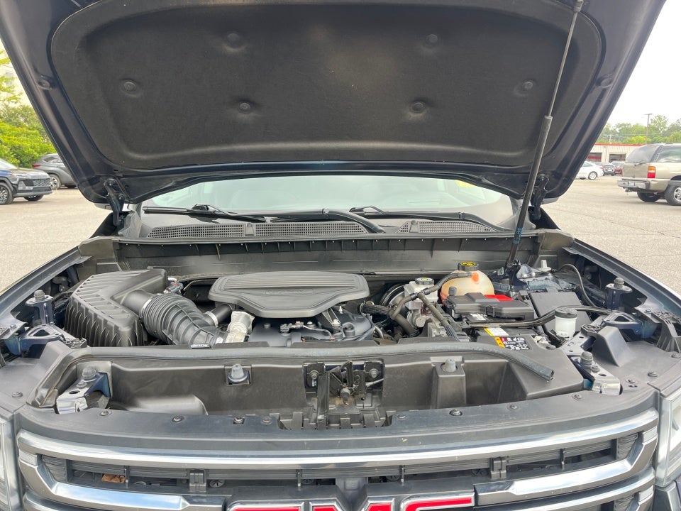 2022 GMC Acadia AT4