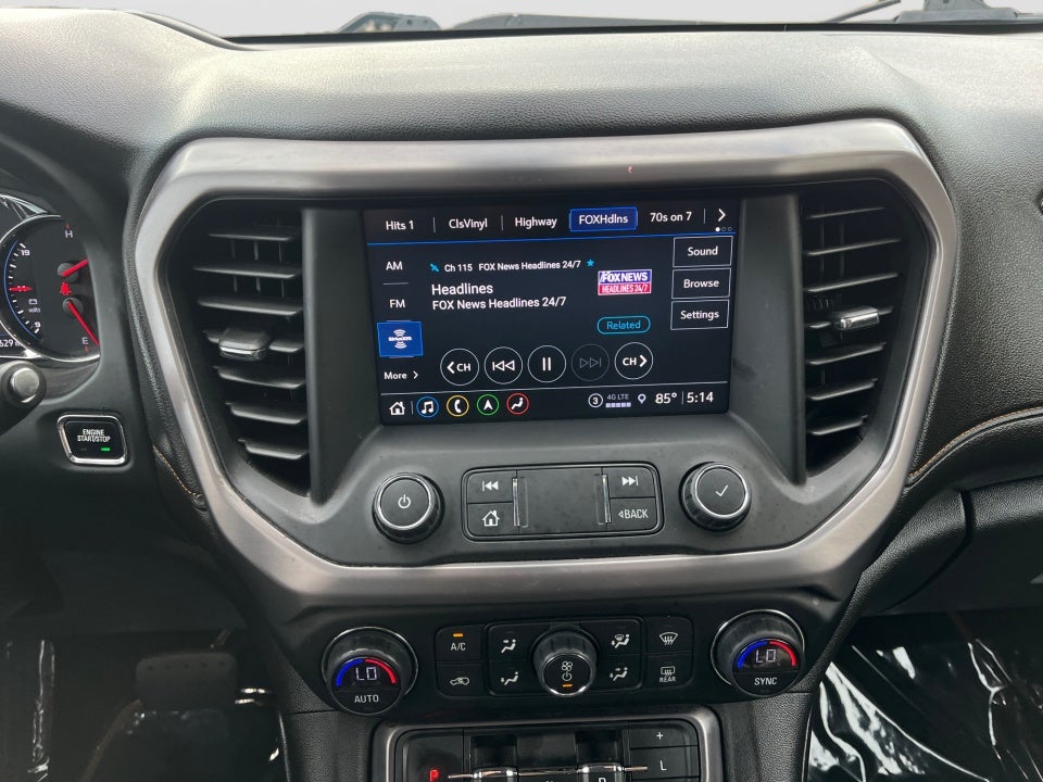 2022 GMC Acadia AT4