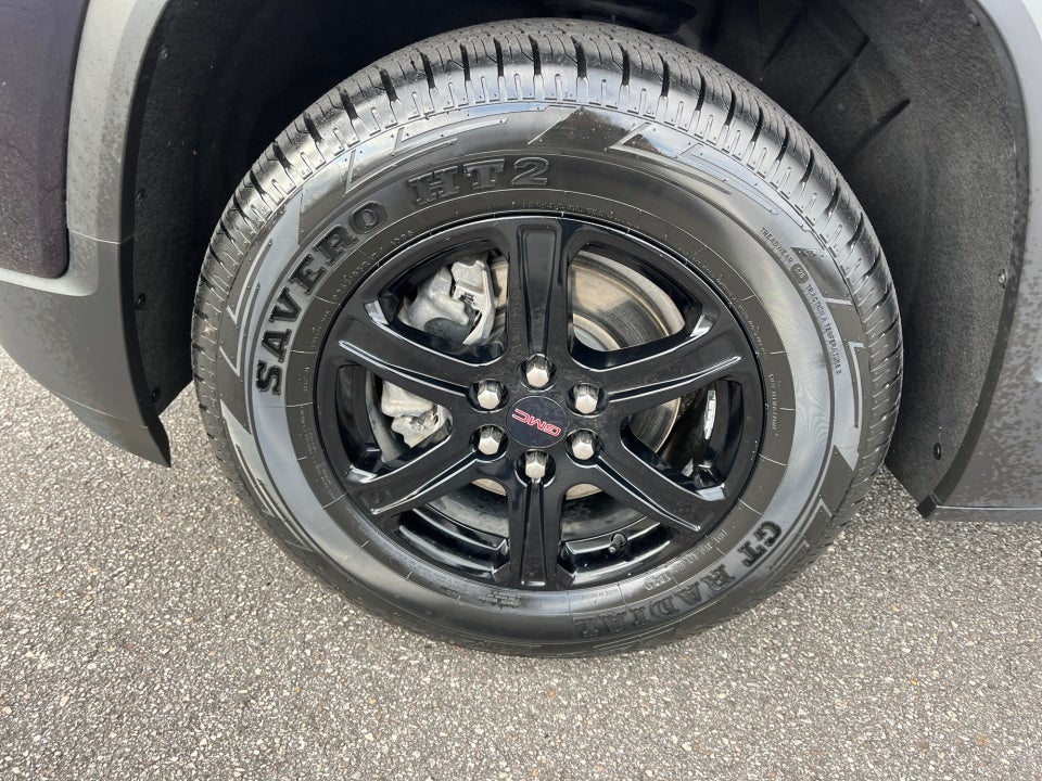 2022 GMC Acadia AT4