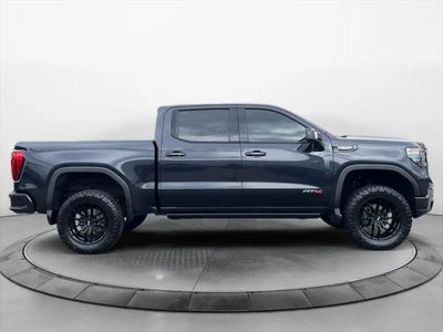 2022 GMC Sierra AT4