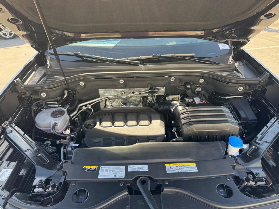 2026 Volkswagen Atlas SEL Premium R-Line